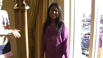 Asian en trio, branlette et grosse bite en POV