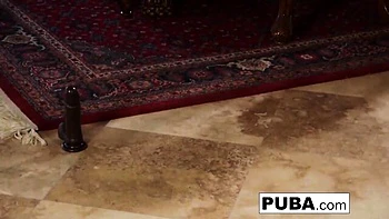 Milf morena indiana Puba se masturba com brinquedos