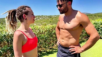 Foda em quatro com MILFs insanas