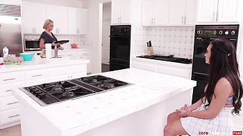Ryan Keely's big-tit blonde fucked sideways in kitchen
