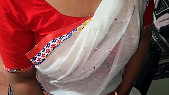 Belle-mère bangladaise baisée dur doggy avec un gros sexe