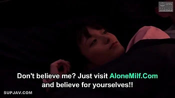 Épouse asiatique amateur baisée anal en voyage d'affaires