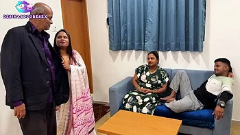 Padrasto e enteado indianos fodem as garotas desi Aksha & MastiGirl750 no hotel