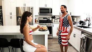 Mae Milano bläst großen Schwanz, Hardcore-Spritze aus der POV