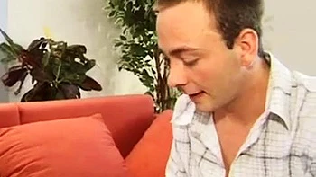 Busenwunder Deutsche Milf fickt Missionar und bläst verführerisch