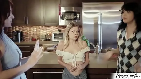 Help me stepmom! My pussy squirts!