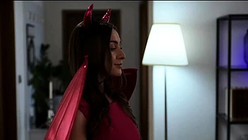 Busenwunder Josephine Jackson dreht dreckiges Hardcore-Rollenspiel