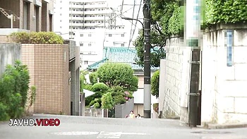 Острая азиатка жестко трахается в японском без цензуры