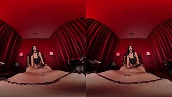 Asteria com peitos grandes amarrada e fodida com footjob