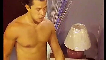 Yachts sexy avec Kelly Blue & Tony Montana : levrette et léchage de seins