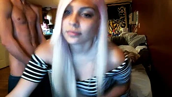 Рыжая с большими сиськами получила лицо и трах сзади