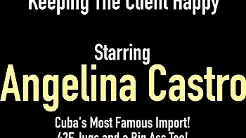 Bande-annonce des gros seins en silicone d'Angelina, bombe latine