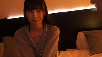 Трахнутая по полной, не справляется с минетом