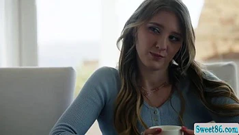 Montando la cara de mi amiga MILF mientras la penetro