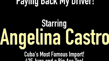 Gros seins silicone et cul énorme d’Angelina Castro en branlée sauvage