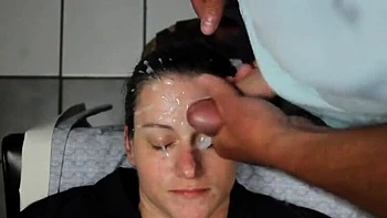 Грязные Диз: Буккакe 2 с огромными лицевыми эякуляциями на зрелую брюнетку