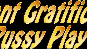 Milf rousse Charlee Chase se caresse et se masturbe