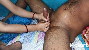 Indian Handjob Bliss: Beautiful Girl Happy Fuck