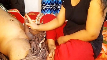 Garota bengali desi chupando pau grande e fodendo o cu