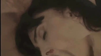 Hairy Italian MILF Venus Gets Fingered and Sucked by Frank Gun