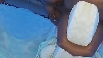 Adolescente sexy 18+ tente son beau-père pour baiser POV