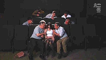 Meguri follada y creampie asiático en su aniversario