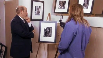 Блондинки-близняшки лижут и трахают друг друга