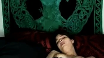Asia Belle Masturbates Solo on Amateur Cam