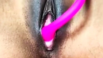 Indian Tamil Babe Masturbates Big Boobs Close-Up
