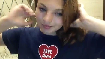 Cute Amateur Model Teases Her Pussy