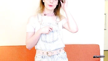 Femout - long socks video