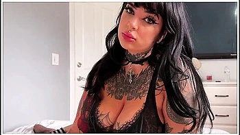 Alex Adams And Angell Summers In Gooning With Goth Big Step Sis