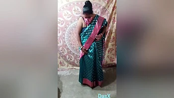 Green Saree Dropping Solo Sfw