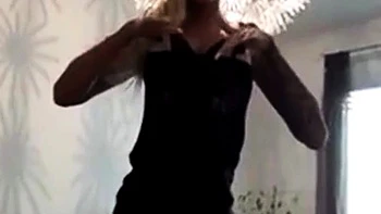 Deutsches blondes Amateurluder mit groen Titten