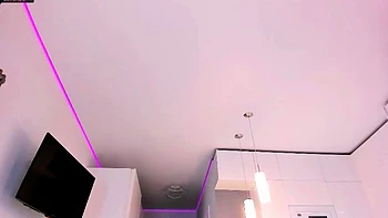 Webcam fun mature brunette with toys cum on cam